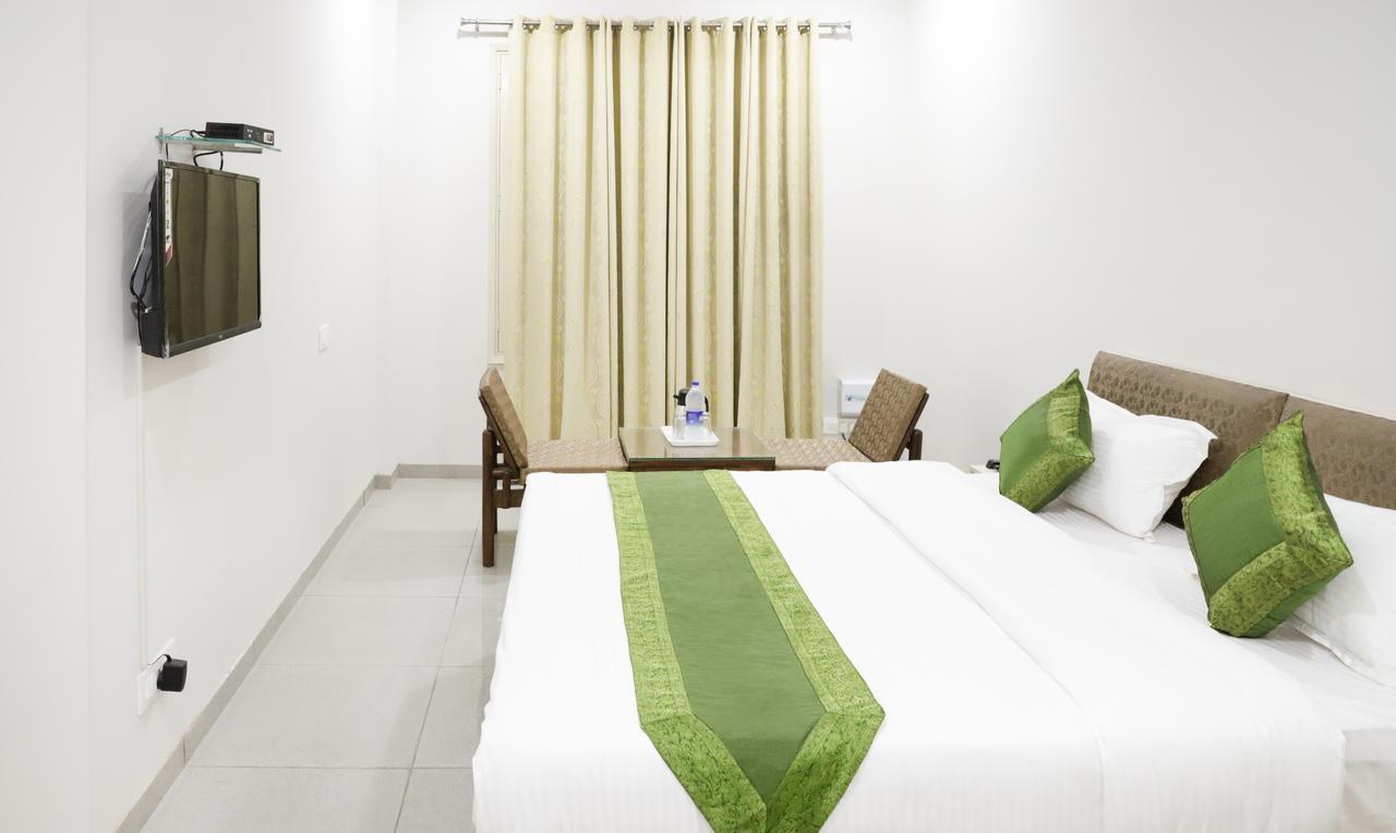 Itsy Hotels Kamron Mohali ภายนอก รูปภาพ